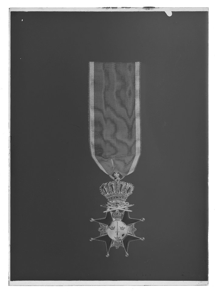 Riddarkors Svärdsorden - Livrustkammaren - 18329-negative