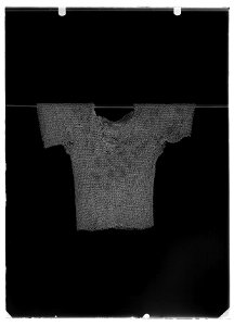 Ringbrynja med halvarmar - Livrustkammaren - 77384-negative