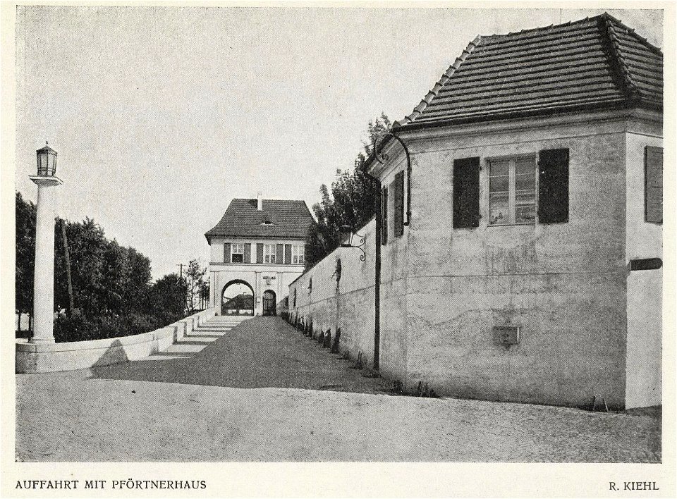 Rixdorfer Krankenhaus - Auffahrt mit Pförtnerhaus, 1911