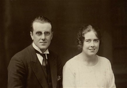 Robert Williams-Parry and his wife, Myfanwy (5254804)