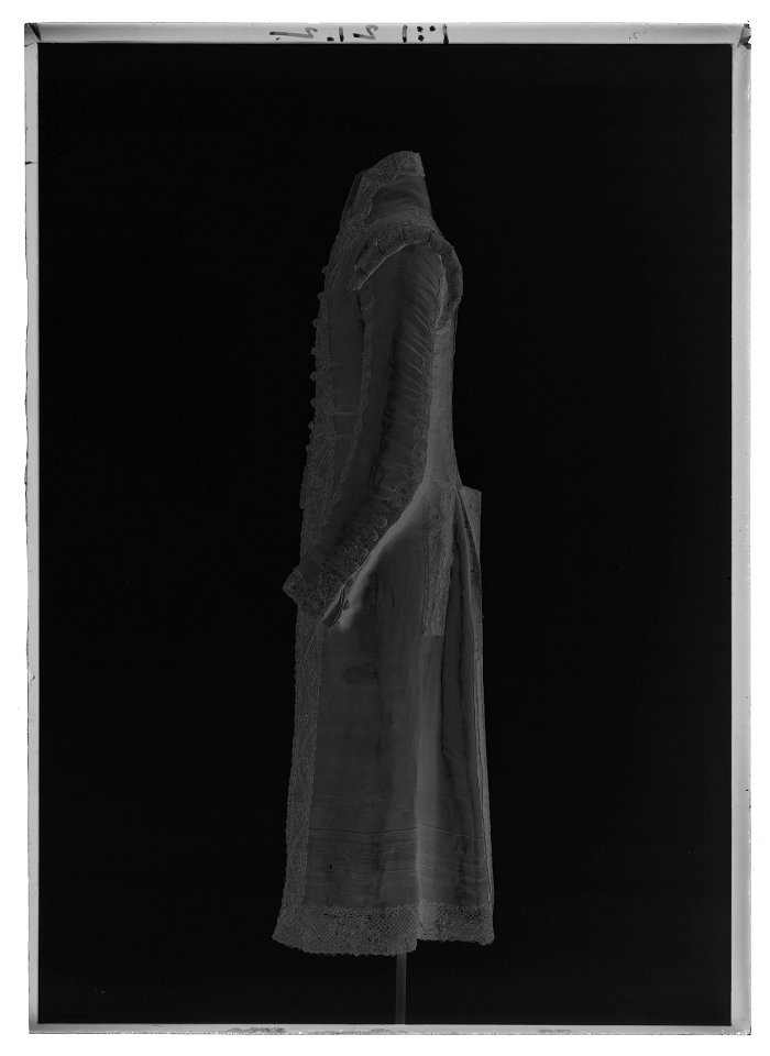 Rock tillhörande Gustav IV Adolfs kröningsdräkt - Livrustkammaren - 78437-negative
