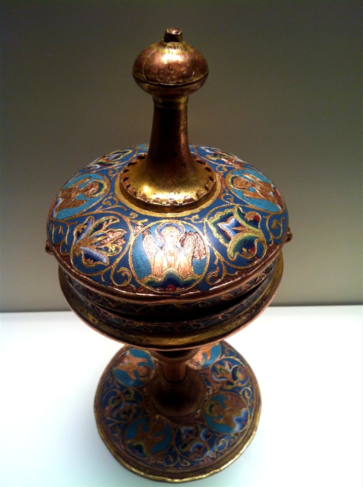 Romanesque Treasure of MNAC- copó
