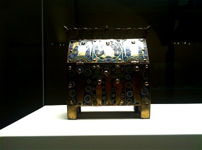 Romanesque Treasure of MNAC- Arqueta Crucifixió