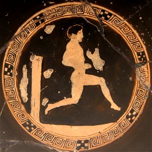 Runner past the post Nationalmuseet 3847