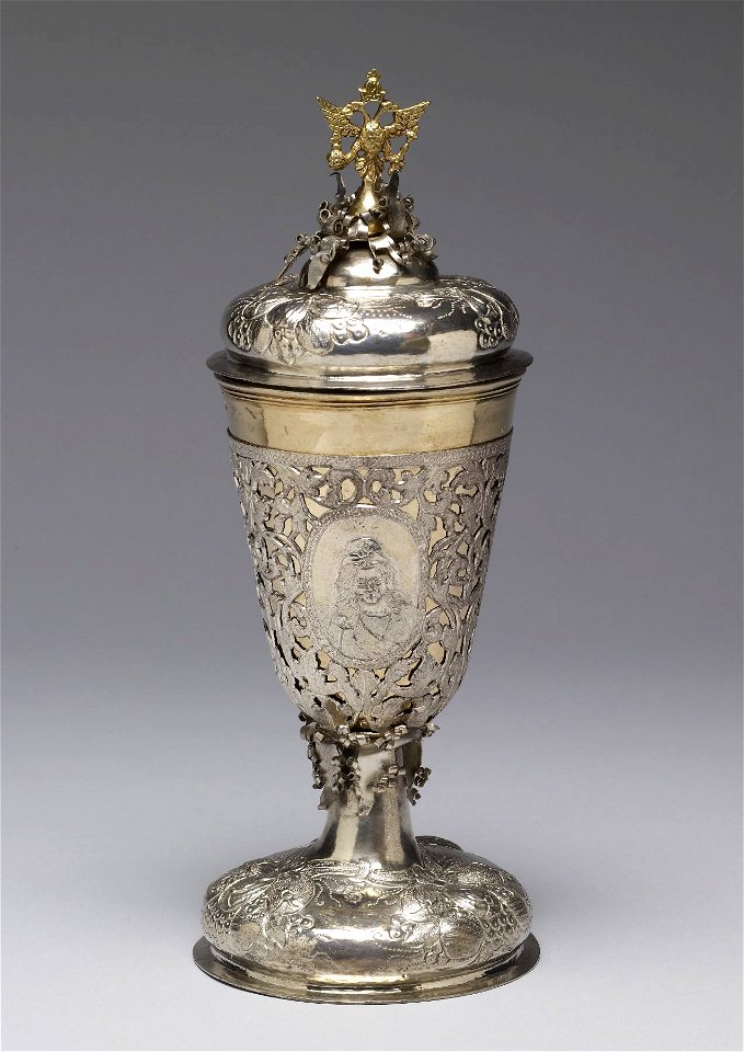 Russian - Covered Cup with Large Foot - Walters 57807 - View B