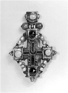 Russian - Pendant Cross - Walters 44502