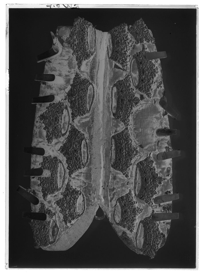Ryggstycke med svansrem - Livrustkammaren - 1936-negative