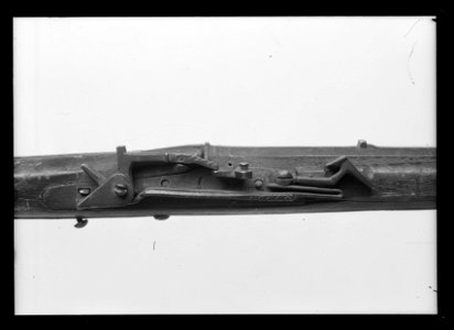 Ryttarhammare med snapplåspistol (kombinationsvapen), pipa Nürnberg 1550-1600, lås Sverige - Livrustkammaren - 52820