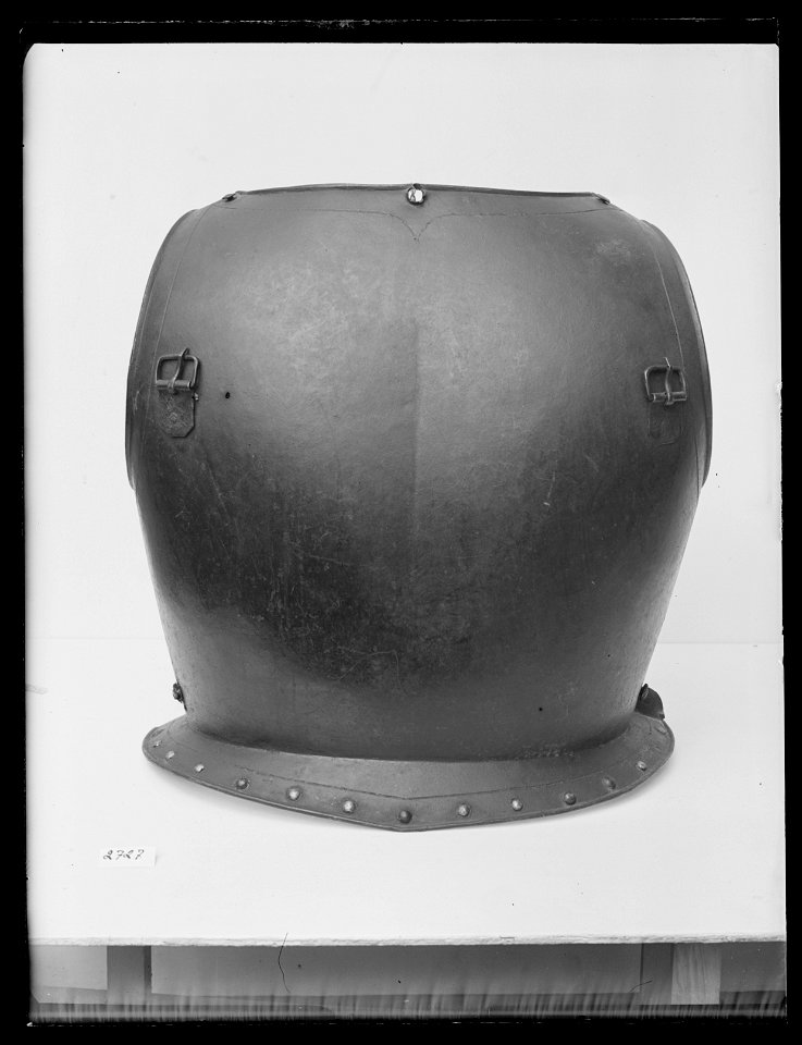 Ryggharnesk, 1600-talets första hälft - Livrustkammaren - 62186