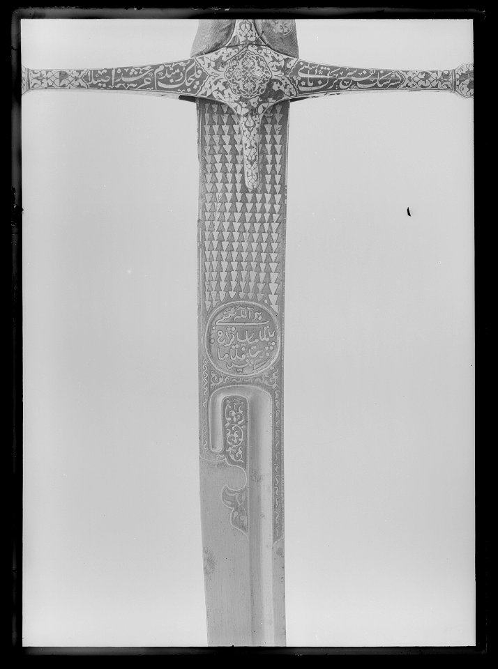 Sabel, kililj, turkiskt kulturområde, klingan 1500-tal, fäste kompletterat, Centraleuropa 1600-1650 - Livrustkammaren - 17996