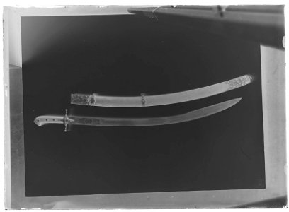 Sabel av kilijtyp, Istambul, 1600-tal, klinga och fäste ej ursprungligen samhörande - Livrustkammaren - 51965-negative