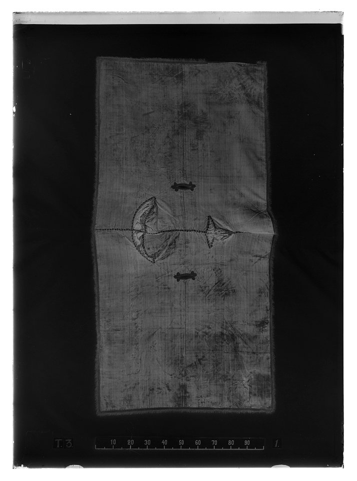 Sadeltäcke, Portugal ca 1650. Blå sammet - Livrustkammaren - 17748-negative