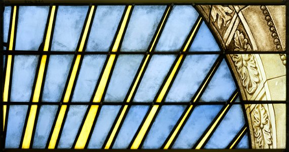 Saint-Chapelle de Vincennes - Baie 6 - Rayons lumineux (bgw17 0695)