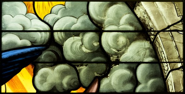Saint-Chapelle de Vincennes - Baie 0 - Nuée et aile d'un ange (bgw17 0385)