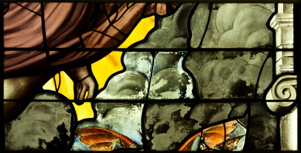 Saint-Chapelle de Vincennes - Baie 0 - Nuée et tunique d'un ange (bgw17 0389)