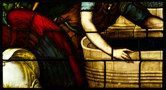 Saint-Chapelle de Vincennes - Baie 6 - Ange devant le pressoir de la colère de Dieu (bgw17 0718)