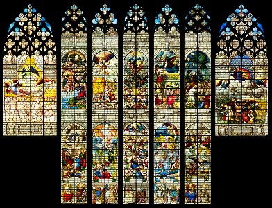 Sainte-Chapelle de Vincennes, vue d'ensemble des vitraux de l'abside et du choeur (bgw17 1030)