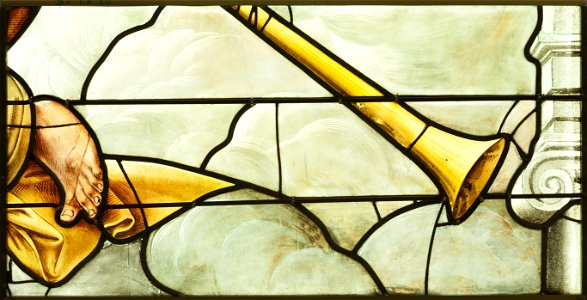 Saint-Chapelle de Vincennes - Baie 1 - Nuée et trompette (bgw17 0768)