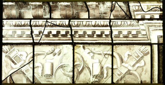 Saint-Chapelle de Vincennes - Baie 4 - Dcor d'architecture (bgw17 0515)