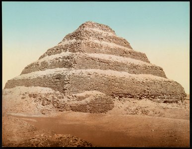 Sakkara, la pyramide LCCN2017656975