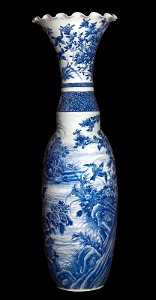 SC218371 - vase with birds and flowers