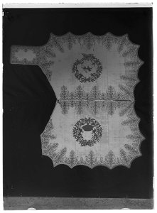 Schabrak svart m guldbroderier, krönt C - Livrustkammaren - 52011-negative