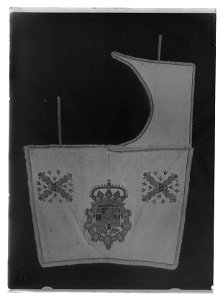 Schabrak, ur en serie av åtta, med spanska vapnet (nr 6137-6144) - Livrustkammaren - 17757-negative