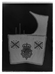 Schabrak, ur en serie av åtta med spanska vapnet (nr 6137-6144) - Livrustkammaren - 77680-negative