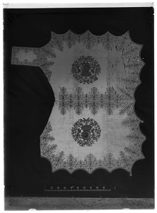 Schabrak svart m guldbroderier, krönt C - Livrustkammaren - 77692-negative