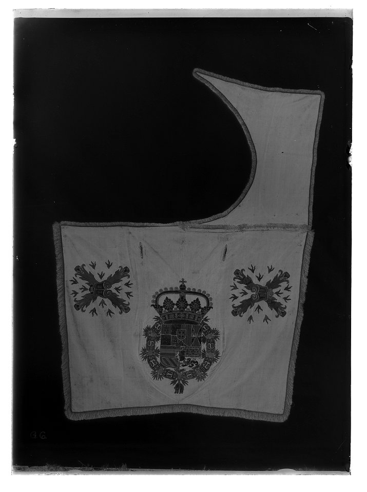 Schabrak, ur en serie av åtta, med spanska vapnet (nr 6137-6144) - Livrustkammaren - 69121-negative