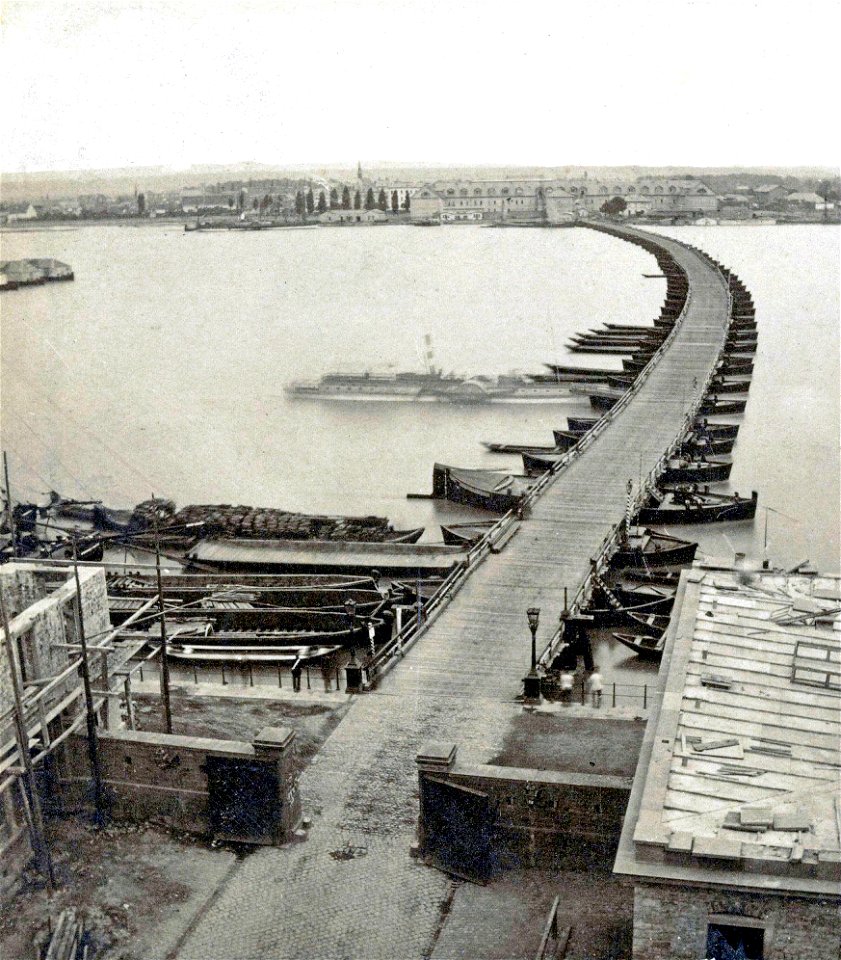 Schiffsbrücke Mainz