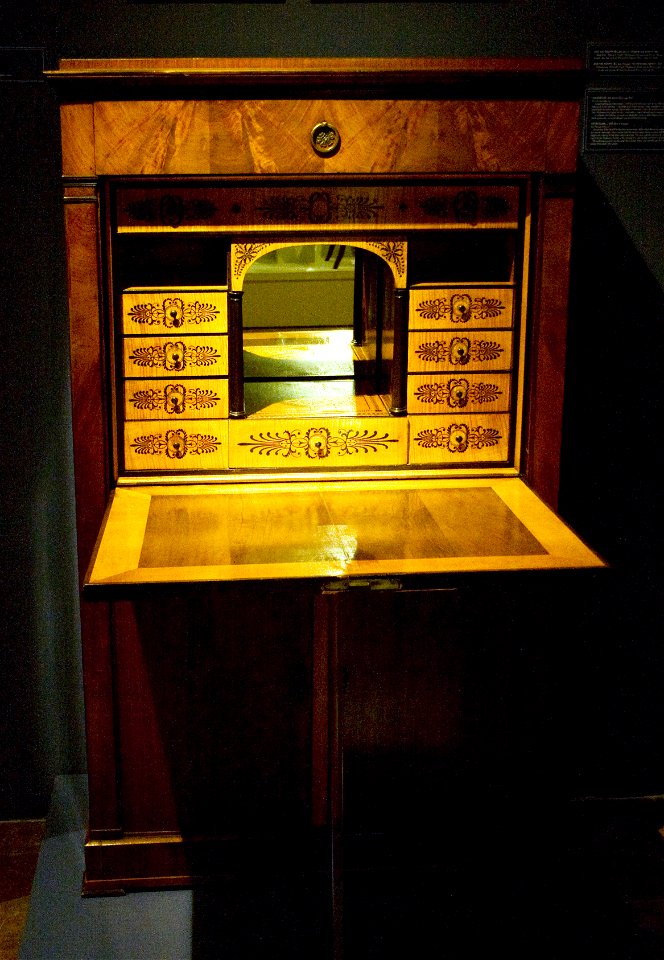 Secretaire