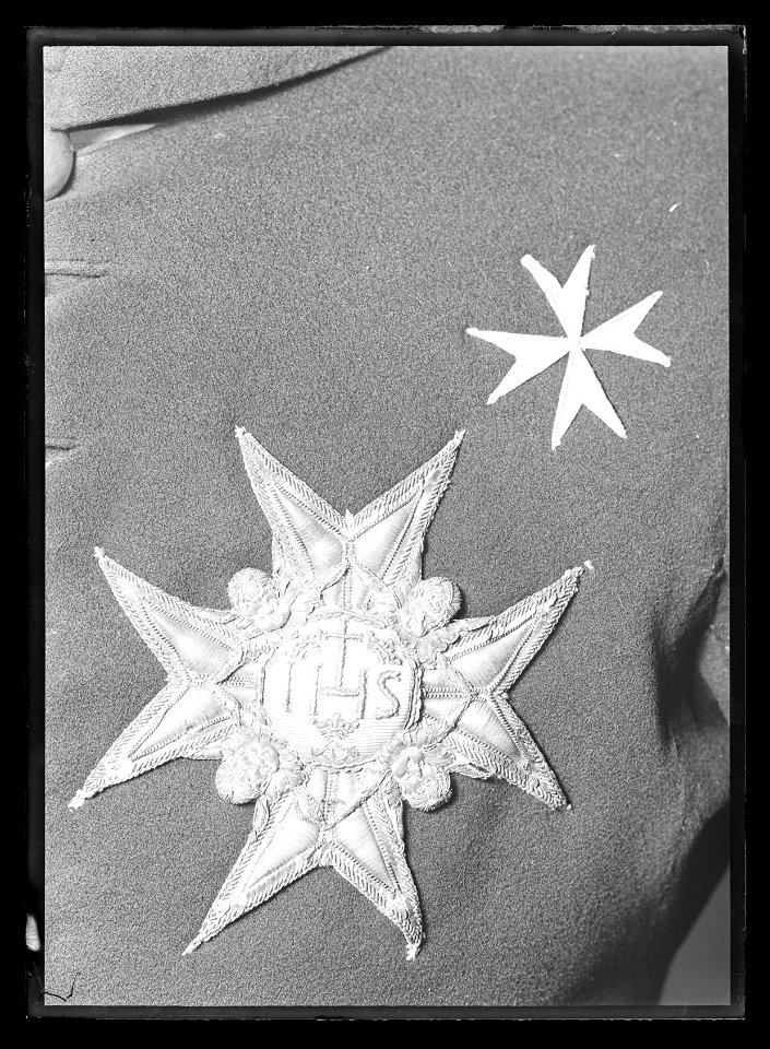 Serafimerordens broderade kraschan - Livrustkammaren - 17850
