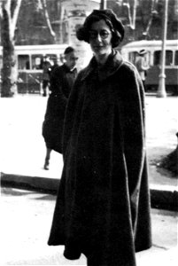 Simone Weil in Marseilles .2(50k)