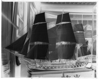 Skeppsmodell - Livrustkammaren - 37059-negative