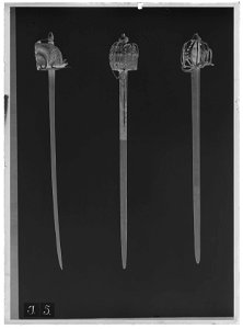 Skotsk höglandsvärja med korgfäste, s k Scottish Higland baskethilted backsword, Skottland - Livrustkammaren - 69264-negative