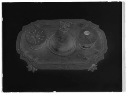 Skrivställsbricka - Livrustkammaren - 17964-negative