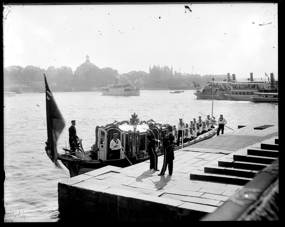 Slupen Vasaorden vid Skeppsbron - Livrustkammaren - 62736