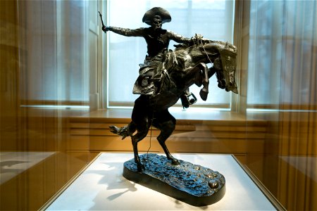 Smithsonian-Remington-The Bronco Buster-2268