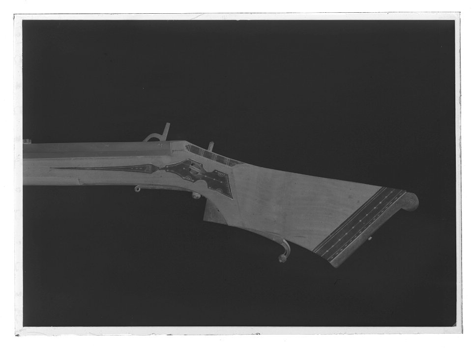 Snapplåslodbössa, lägglås, utfjäderslås, troligen Sverige, 1600-talets mitt - Livrustkammaren - 35449-negative