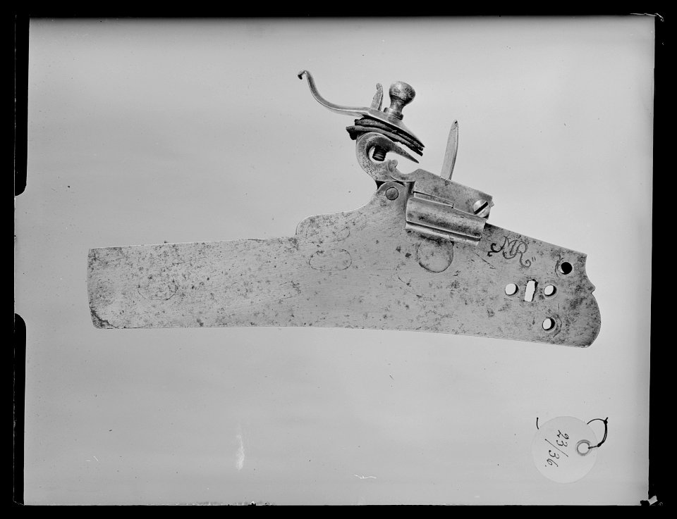 Snapplås, 1700-tal, ändrat från hjullås - Livrustkammaren - 36444
