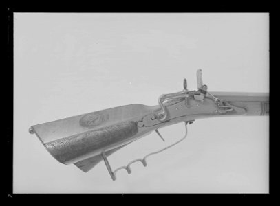 Snapplåsbössa, springlås, infjäderslås, Sverige, 1600-talets mitt - Livrustkammaren - 52567