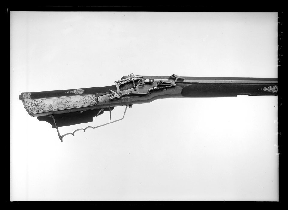 Snapplåslodbössa med lägglås, utfjäderslås, Sverige 1630-tal - Livrustkammaren - 52836