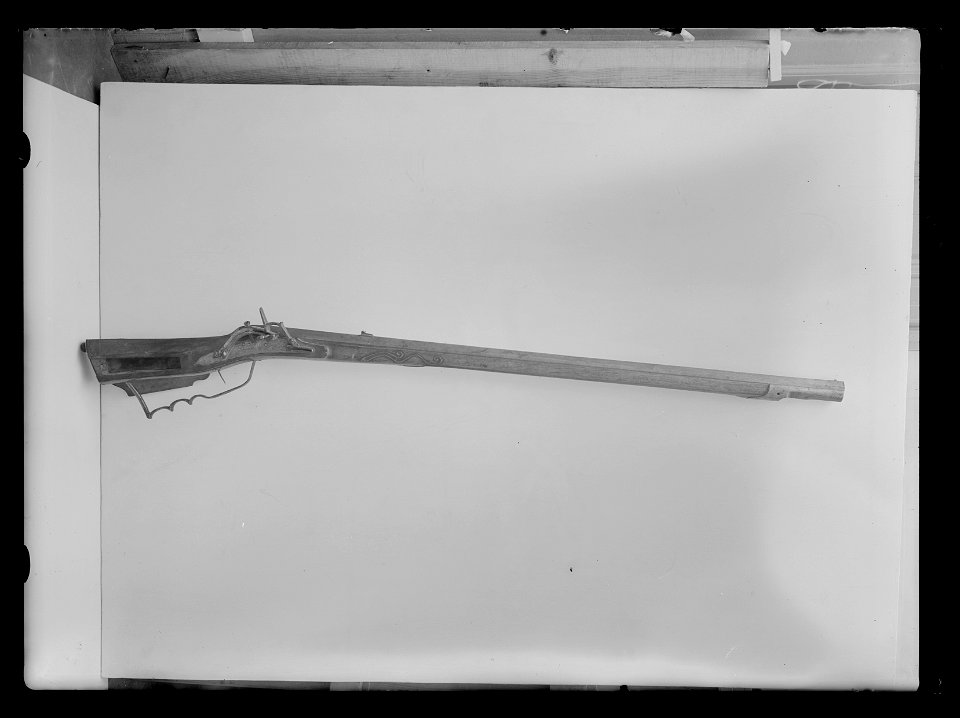 Snapplåsbösssa, troligen svensk, 1600-talett mitt, lägglås, infjäderslås - Livrustkammaren - 34724