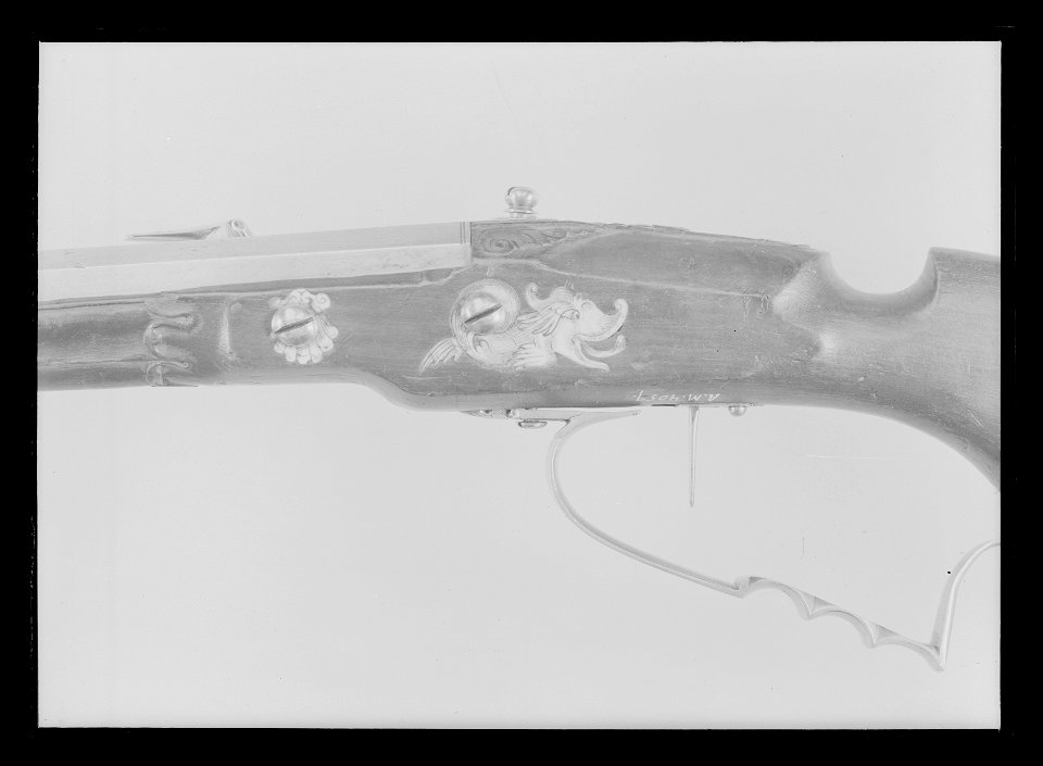 Snapplåslodbössa, lägglås, infjäderslås, Sverige ca 1670 (Rosersberg) - Livrustkammaren - 18345