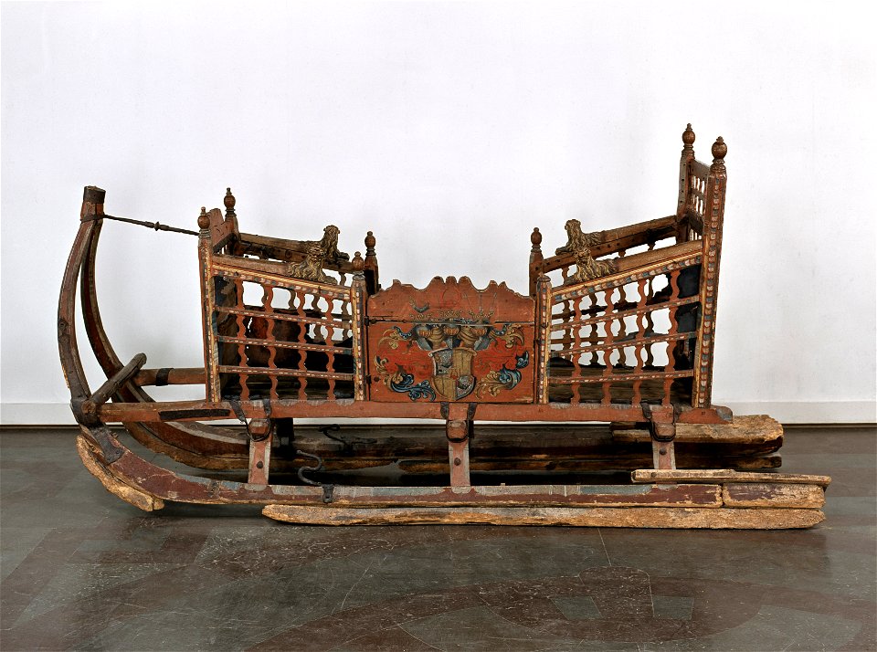 Snidad och målad släde som tillhört rikskanslern greve Axel Oxenstierna (1583-1654) - Livrustkammaren - 29889