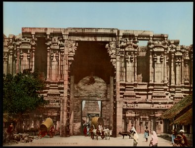 South of India. Seringham. Town-Gate. LCCN2017657629