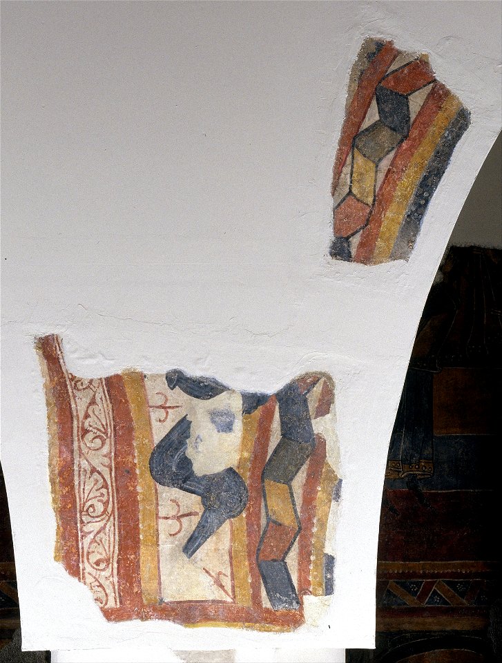 Spandrel decoration from Santa Maria de Taüll - Google Art Project