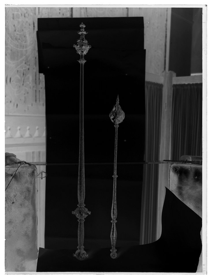 Spira begravningsregalier - Livrustkammaren - 77295-negative