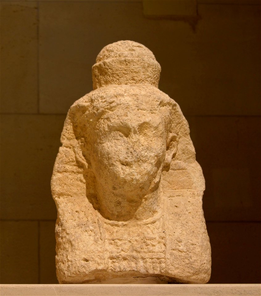 Sphinx accoudoir trône Astarté Louvre AO 1439